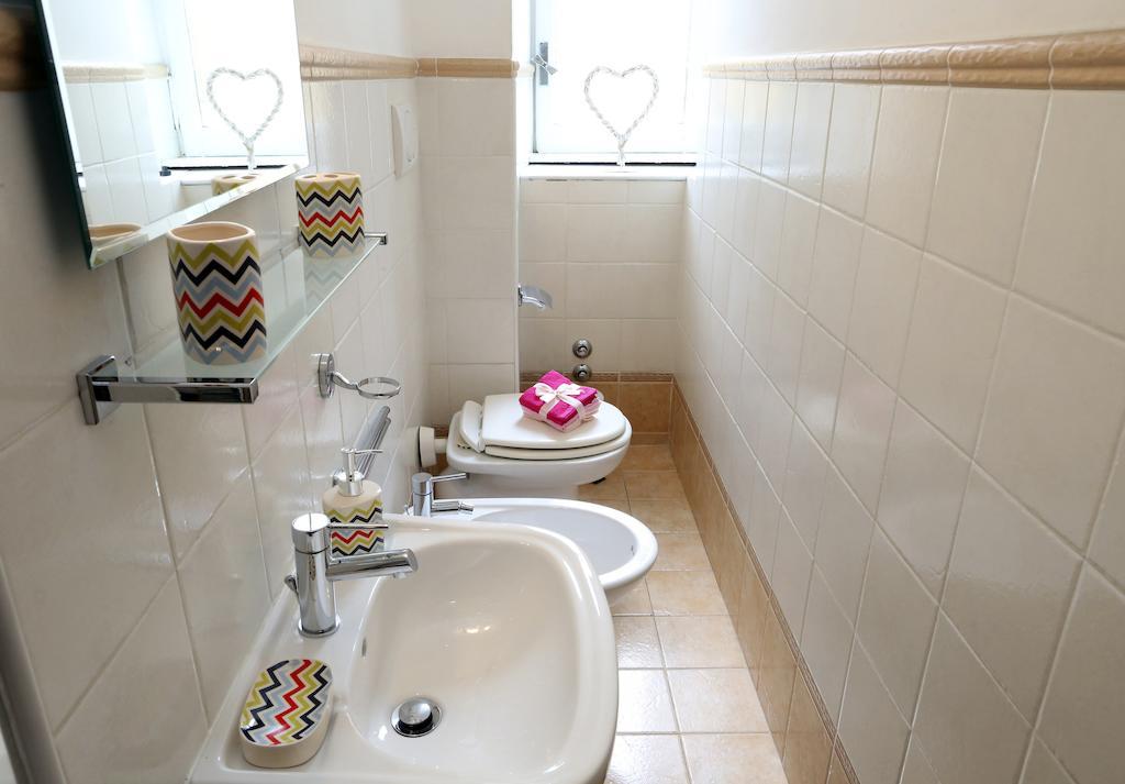 רומא Caracciolo Guest House חדר תמונה