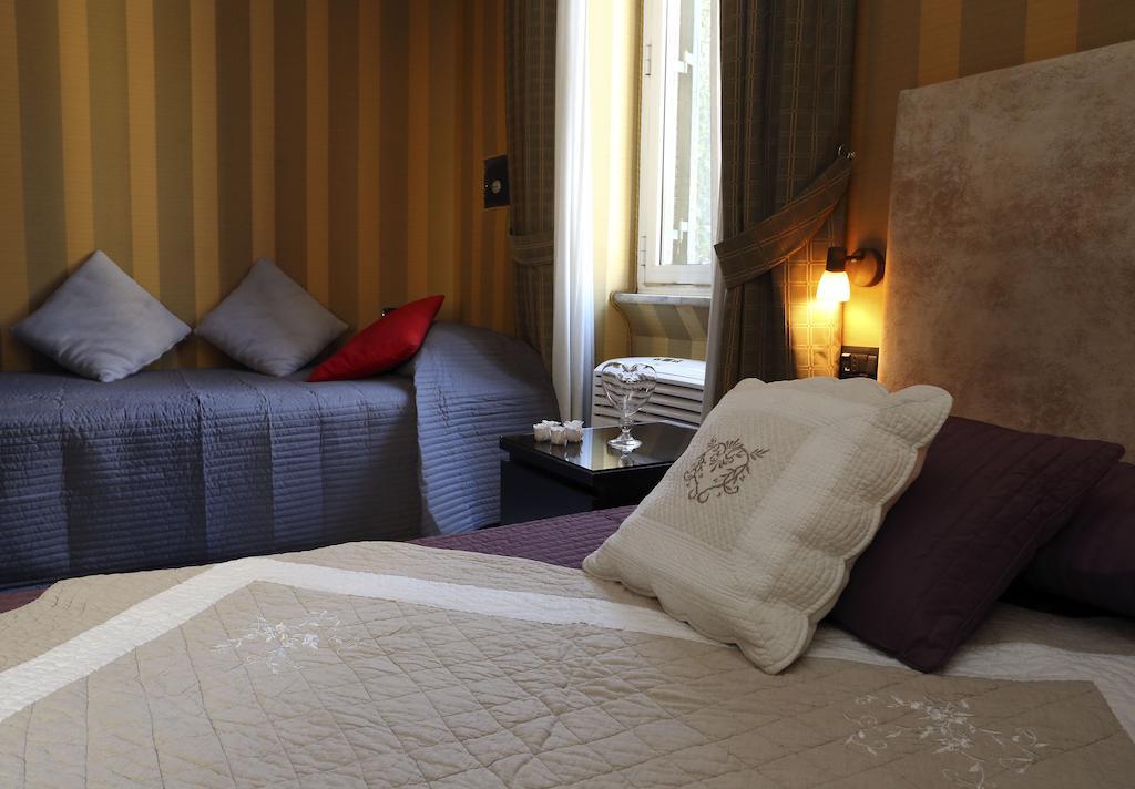 רומא Caracciolo Guest House מראה חיצוני תמונה