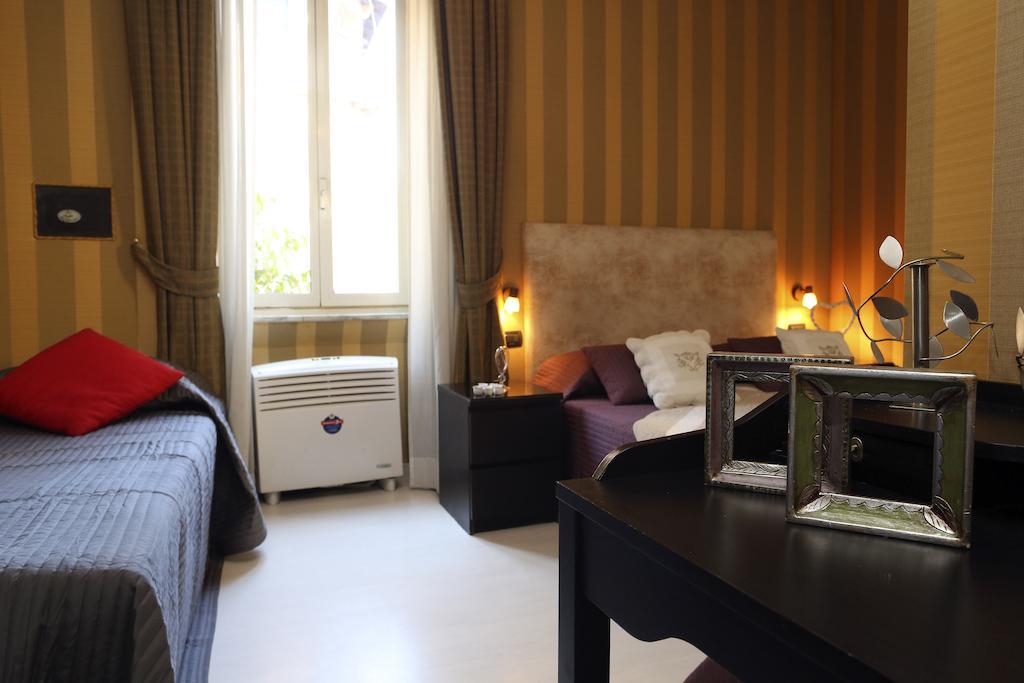 רומא Caracciolo Guest House מראה חיצוני תמונה