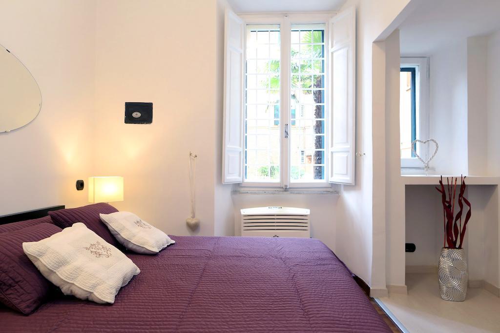 רומא Caracciolo Guest House חדר תמונה