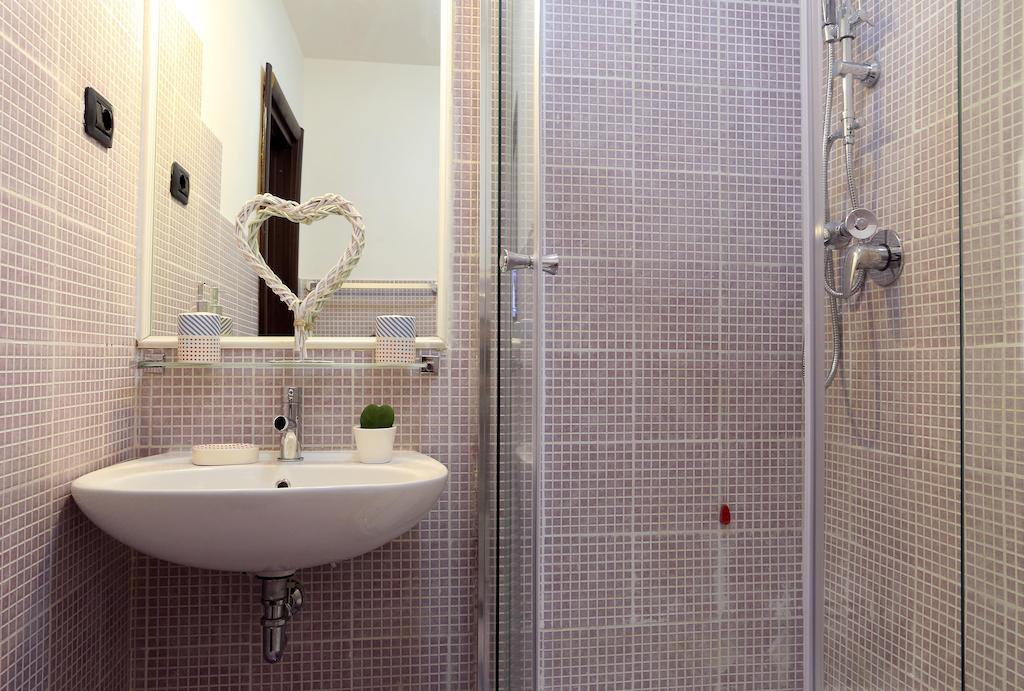 רומא Caracciolo Guest House חדר תמונה